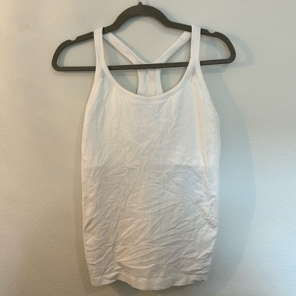 White lululemon tank